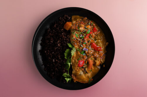 Chiligryta med kakao. Serveras med svartris